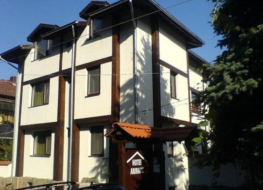 House Arirang Hotel Cherni Osum Eksteriør billede