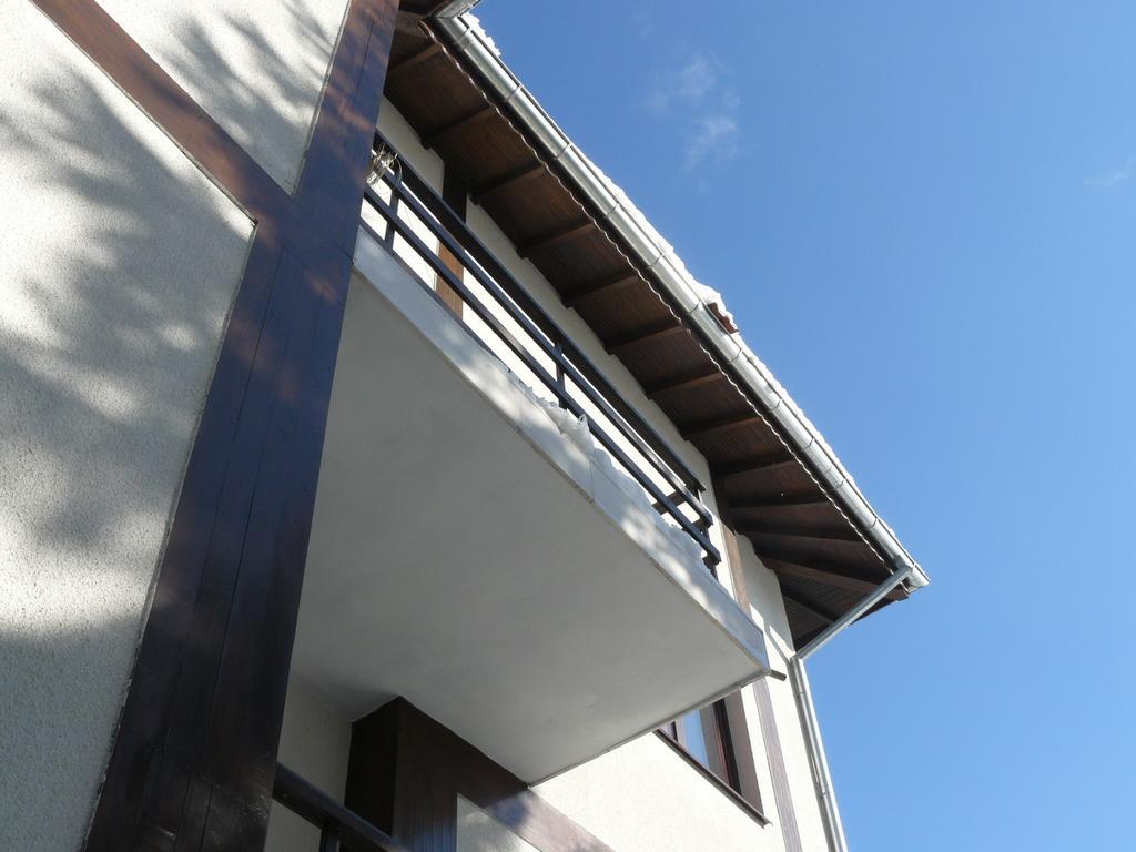 House Arirang Hotel Cherni Osum Eksteriør billede